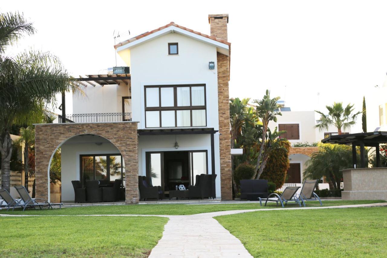 Ionion Beachfront Villa Agia Napa Exterior foto
